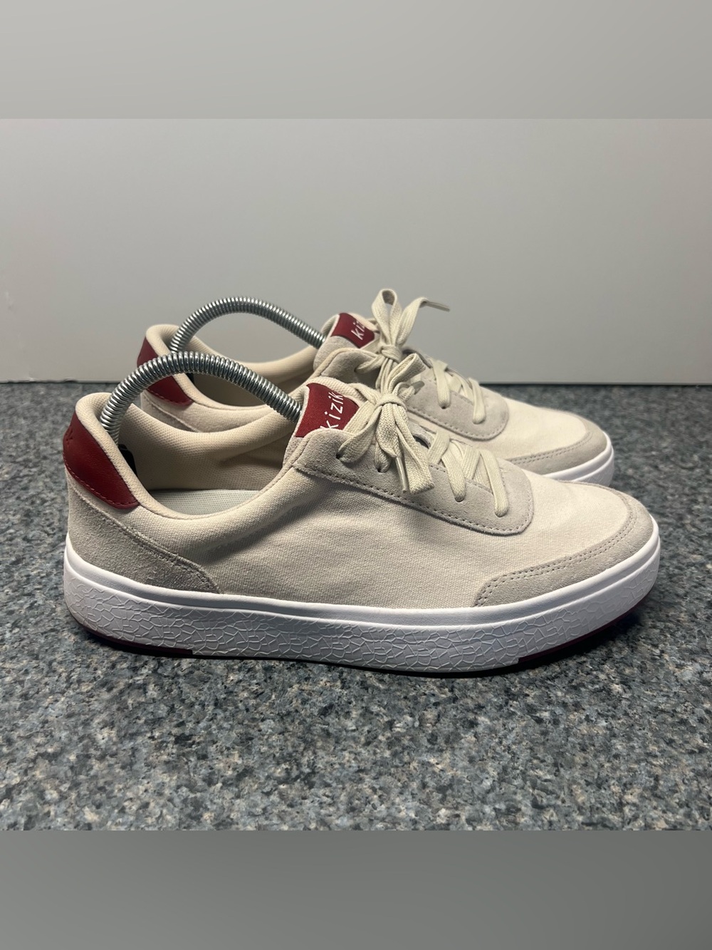 Kizik Prague Hands-Free Shoes Sneakers Unisex Beige | Women's 10 / Men's 8.5